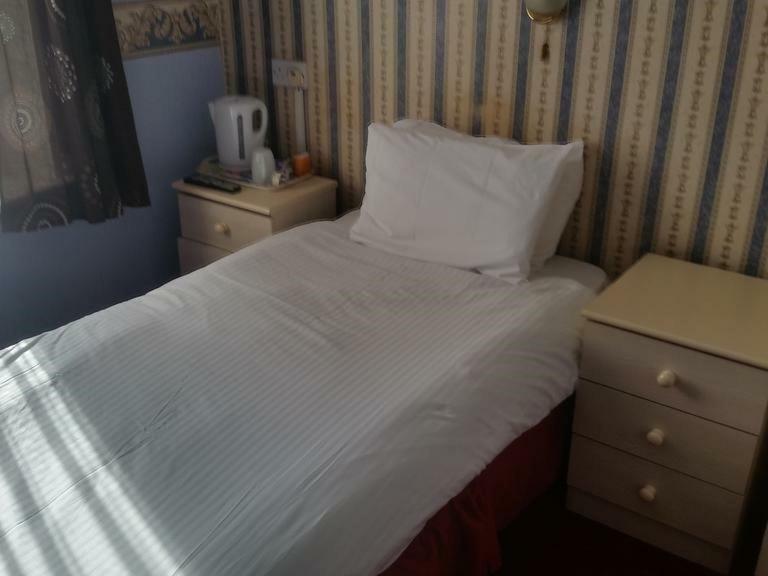 Pleasure Hotel By The Beach. Блэкпул Номер фото